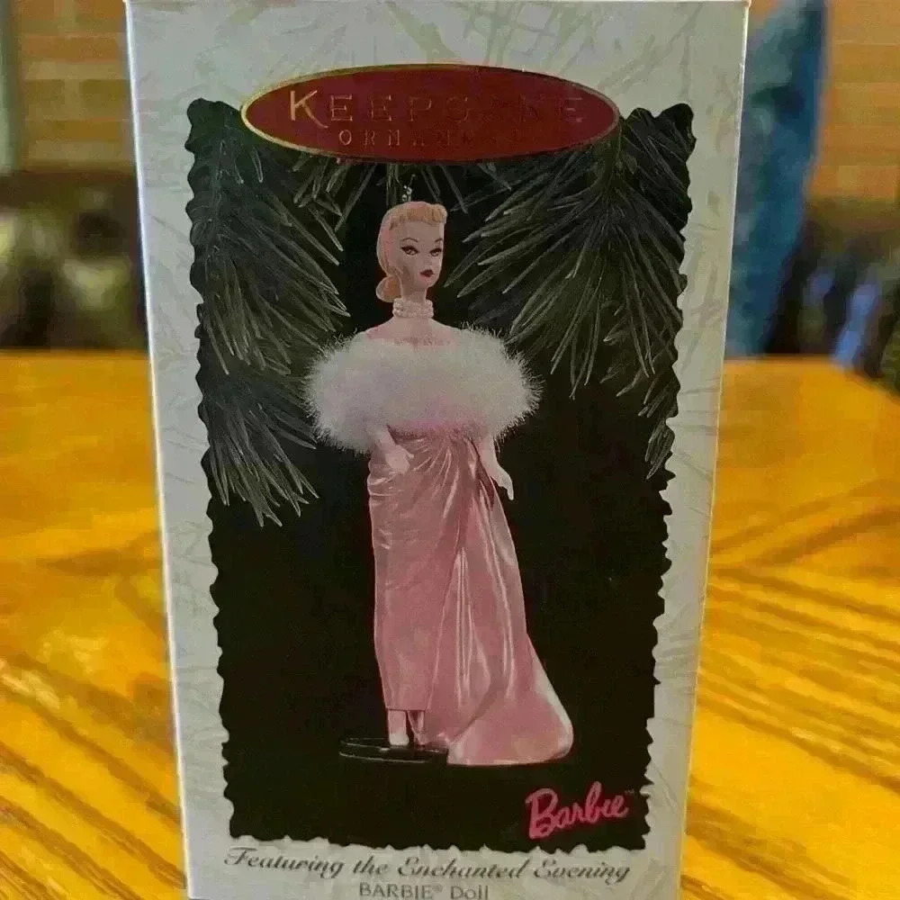 1996 Barbie Keepsake “Featuring the Enchanted Evening” 1960s style Ornament